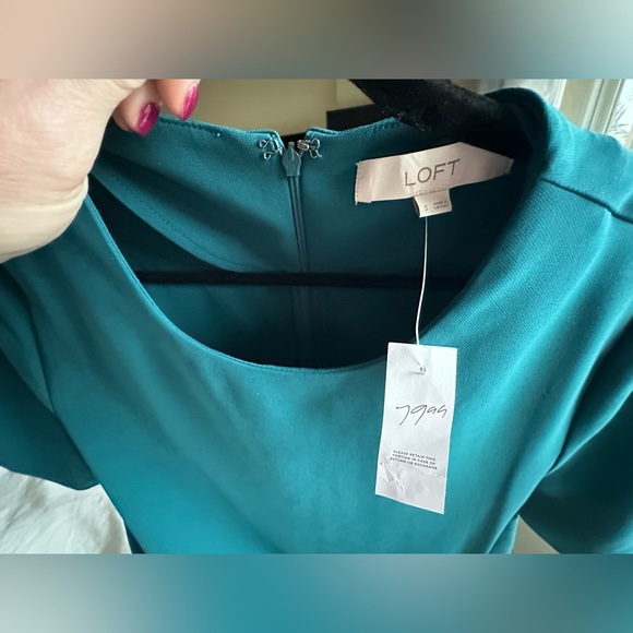 Loft Ruffle Shift Dress - Size Small - Picture 3 of 11